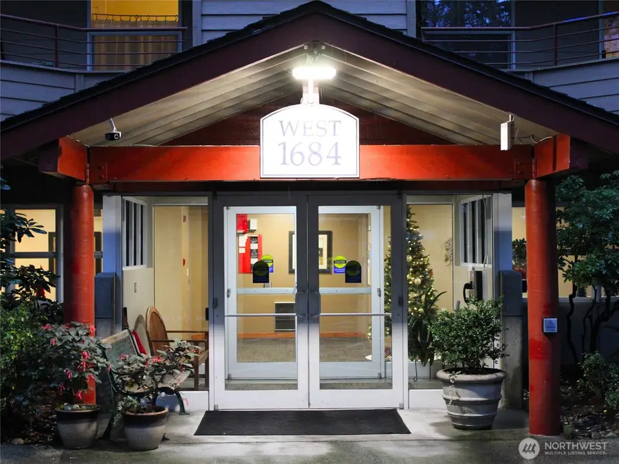 1750 152nd Avenue Ne #W-211, Bellevue, WA 98007 - Image #2