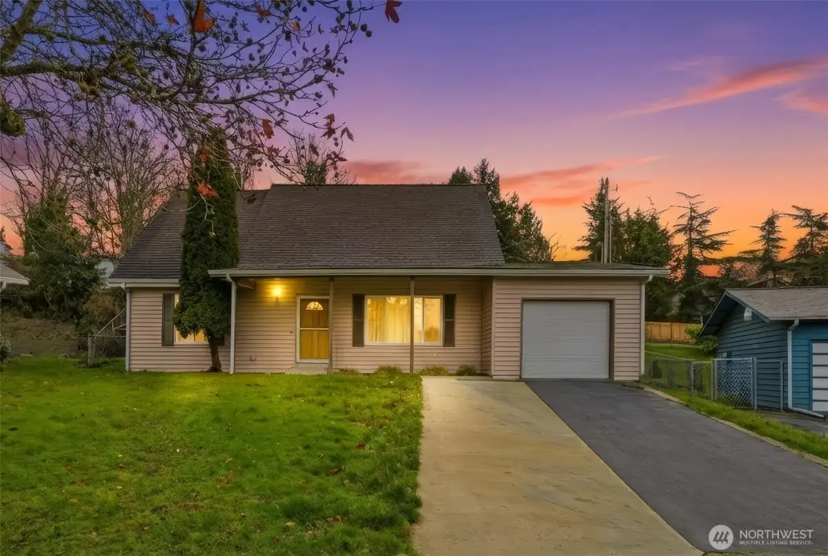 26224 14th Place S, Des Moines, WA 98198 - #1