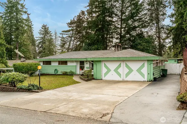 6702 193rd Street Sw, Lynnwood, WA 98036