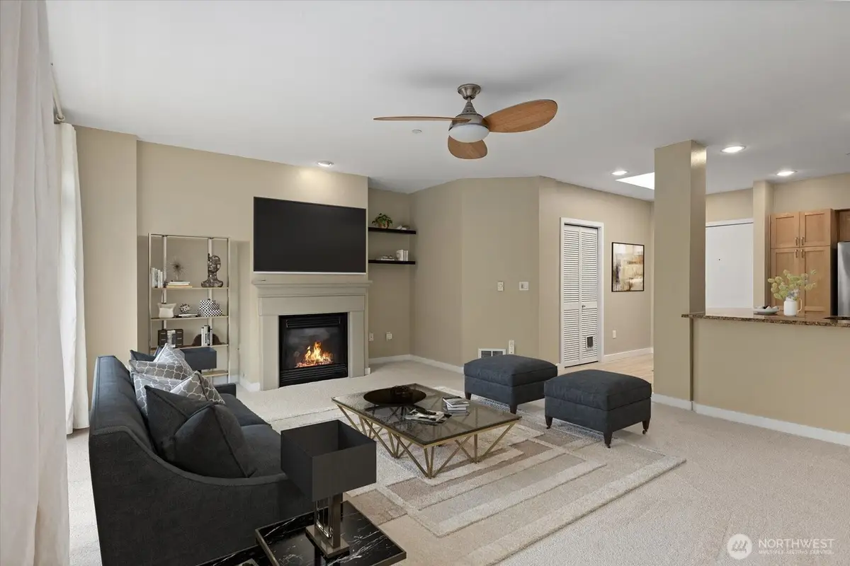 925 110th Avenue Ne #PH05, Bellevue, WA 98004 - Image #1