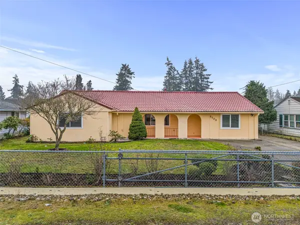 5704 109th Street Sw, Lakewood, WA 98499