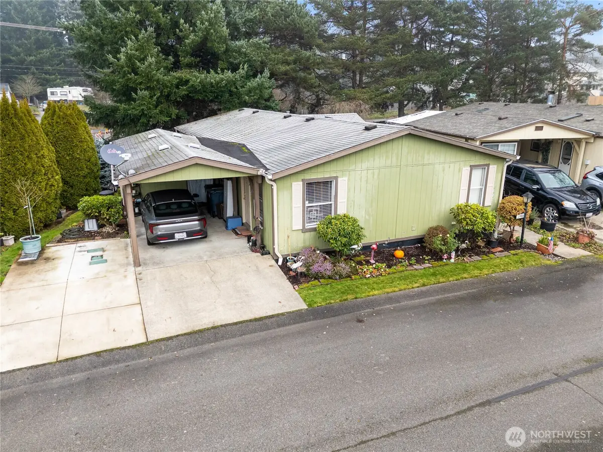 1827 137th Street E #102, Tacoma, WA 98445 - Image #1