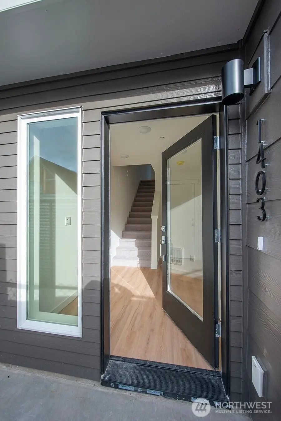 1403 SW 111th Lane, Seattle, WA 98164 - Image #2