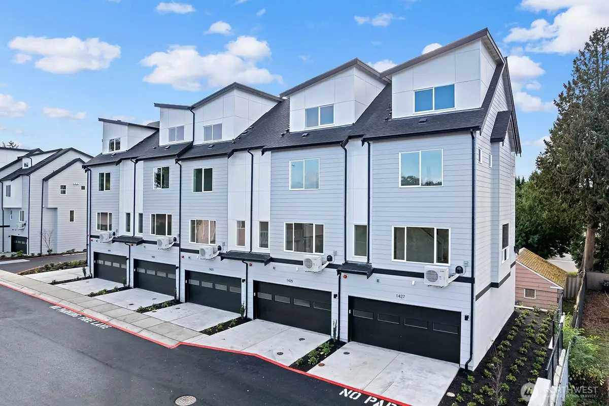 1423 SW 111th Lane, Seattle, WA 98164 - Image #1