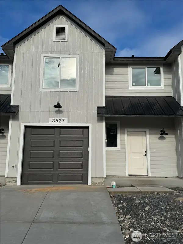 3527 W 6th Place, Kennewick, WA 99336