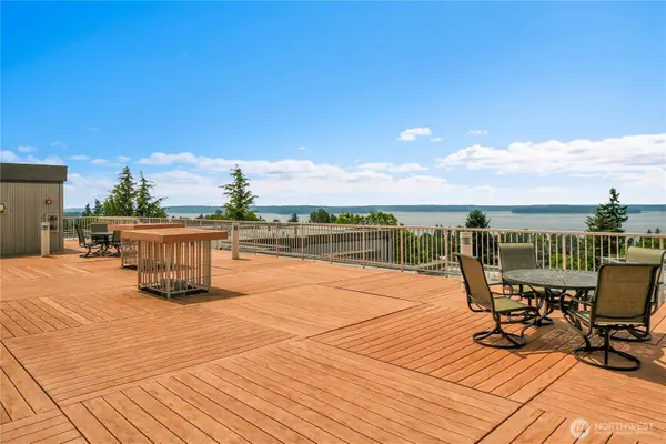 5001 California Avenue Sw #212, Seattle, WA 98136