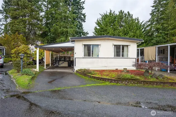 5220 176th Street Sw, Lynnwood, WA 98037