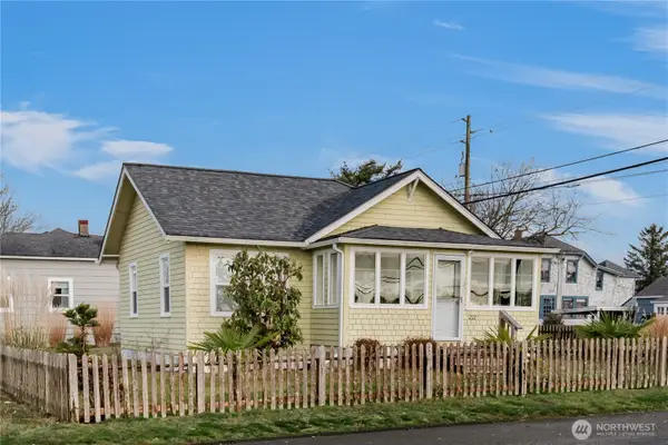 212 2nd Street Ne, Long Beach, WA 98631