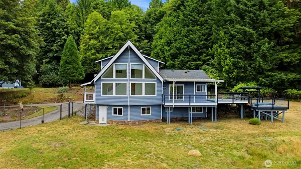 200 N Schaufler Lane, Lilliwaup, WA 98555