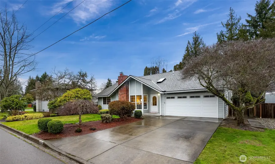 16828 NE 18th Street, Bellevue, WA 98008 - Image #2