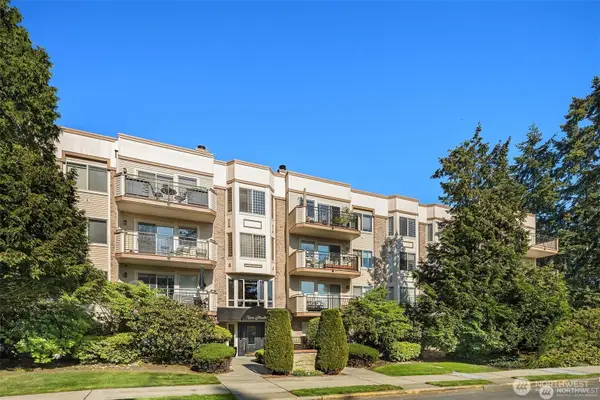 200 99th Avenue Ne #16, Bellevue, WA 98004