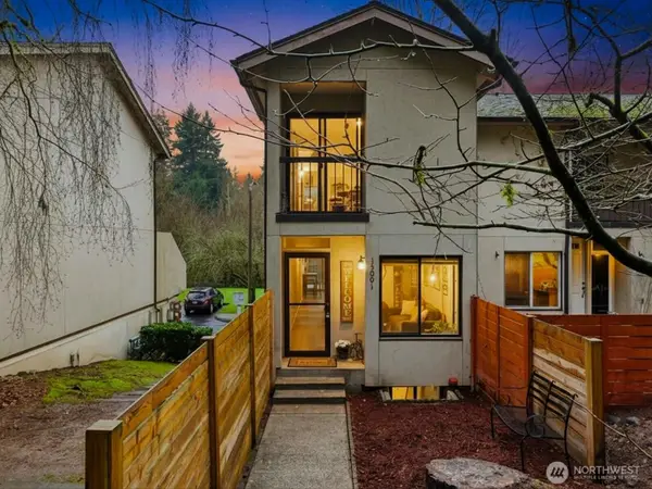 15001 123rd Ave Ne, Kirkland, WA 98034