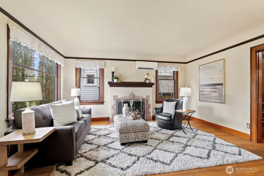 7705 3rd Avenue Nw, Seattle, WA 98117 - Image #2