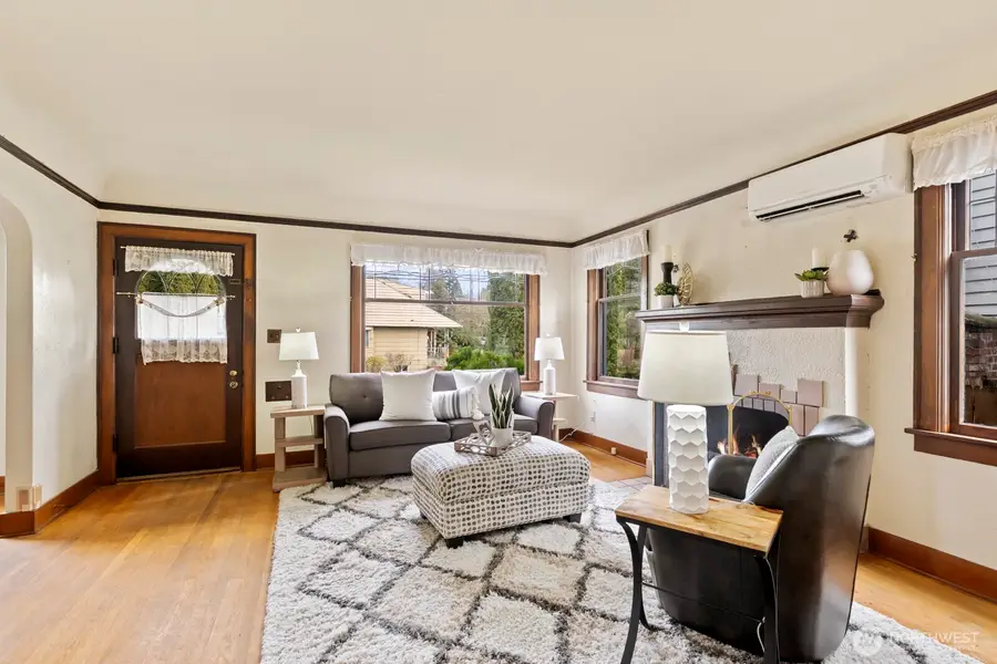 7705 3rd Avenue Nw, Seattle, WA 98117 - Image #3