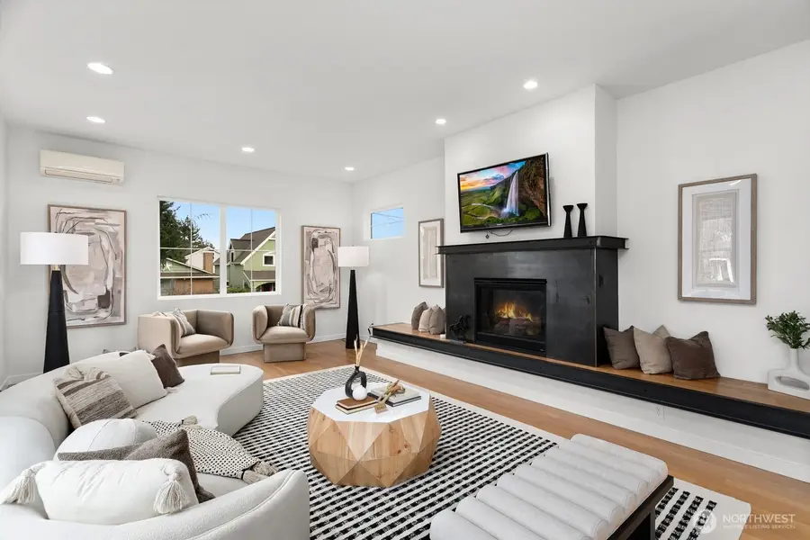 7557 Earl Avenue Nw, Seattle, WA 98117 - Image #3