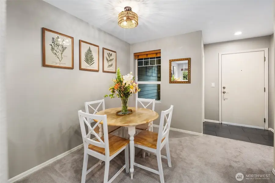 18501 Newport Way #H236, Issaquah, WA 98027 - Image #3