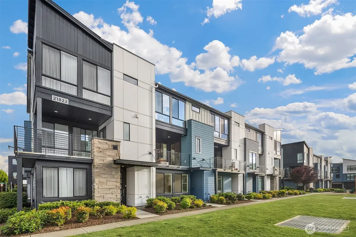 21822 25th Avenue Se #B, Bothell, WA 98021 - Image #1