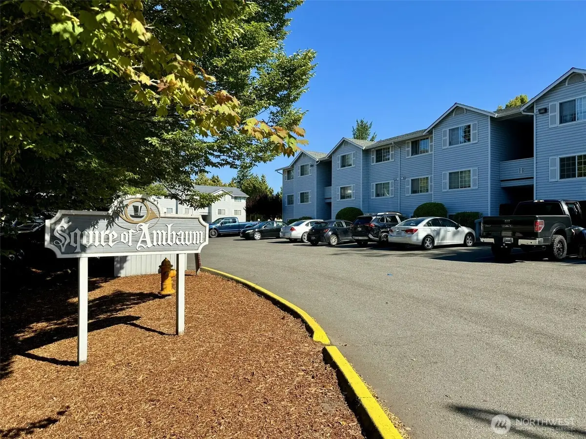 13232 Ambaum Boulevard Sw, Burien, WA 98146 - Image #1