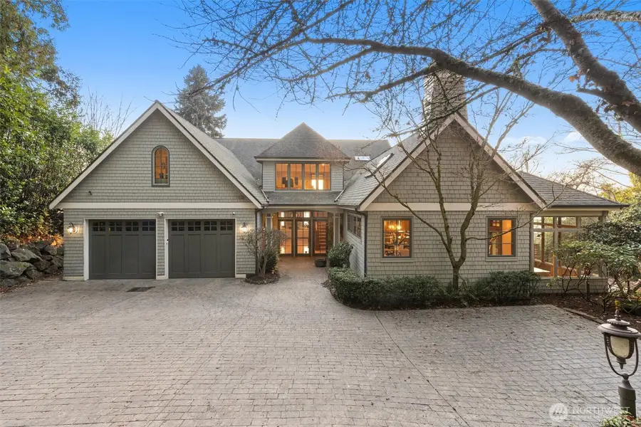 8281 W Mercer Way, Mercer Island, WA 98040 - Image #2