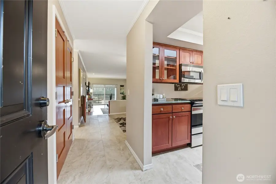 2253 Gilman Drive W #505, Seattle, WA 98119 - #3