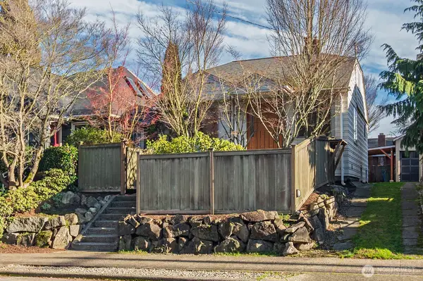 5804 8th Avenue Ne, Seattle, WA 98105