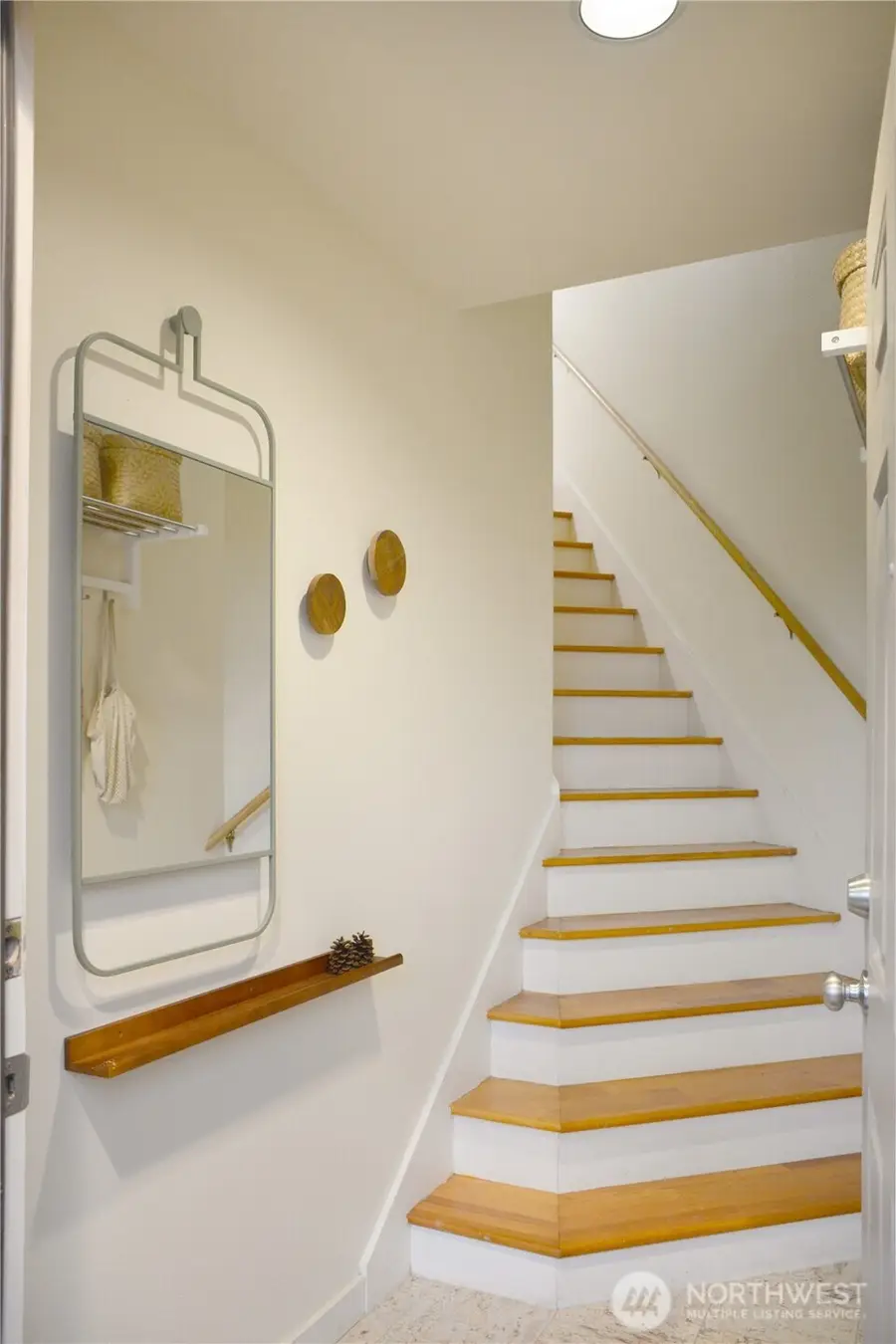 107 16th Avenue #107, Seattle, WA 98122 - Image #2