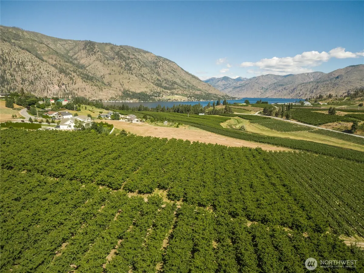 950 Loop Avenue, Manson, WA 98831 - #1