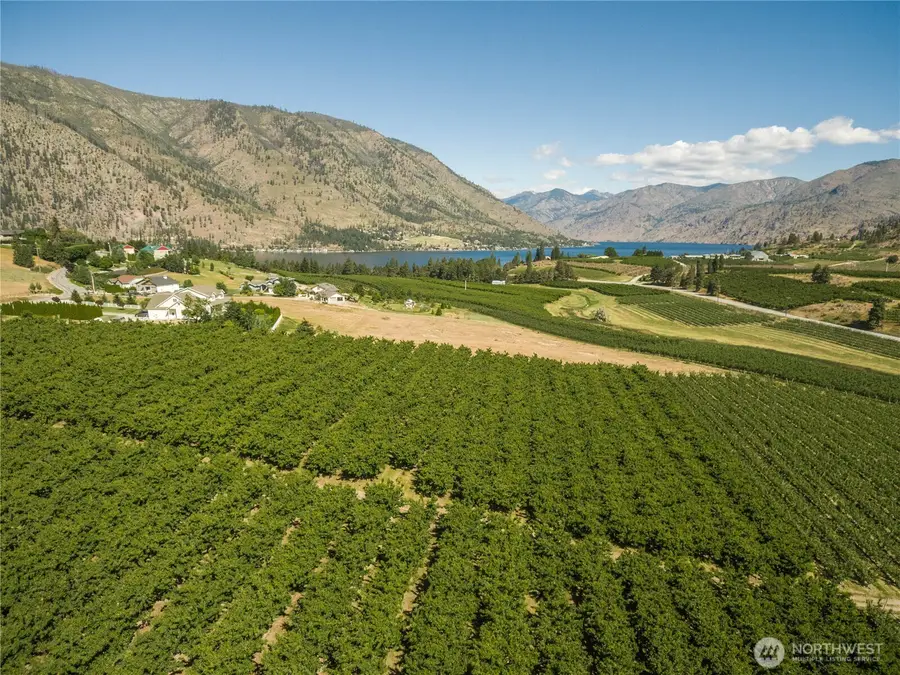 984 Loop Avenue, Manson, WA 98831 - #2