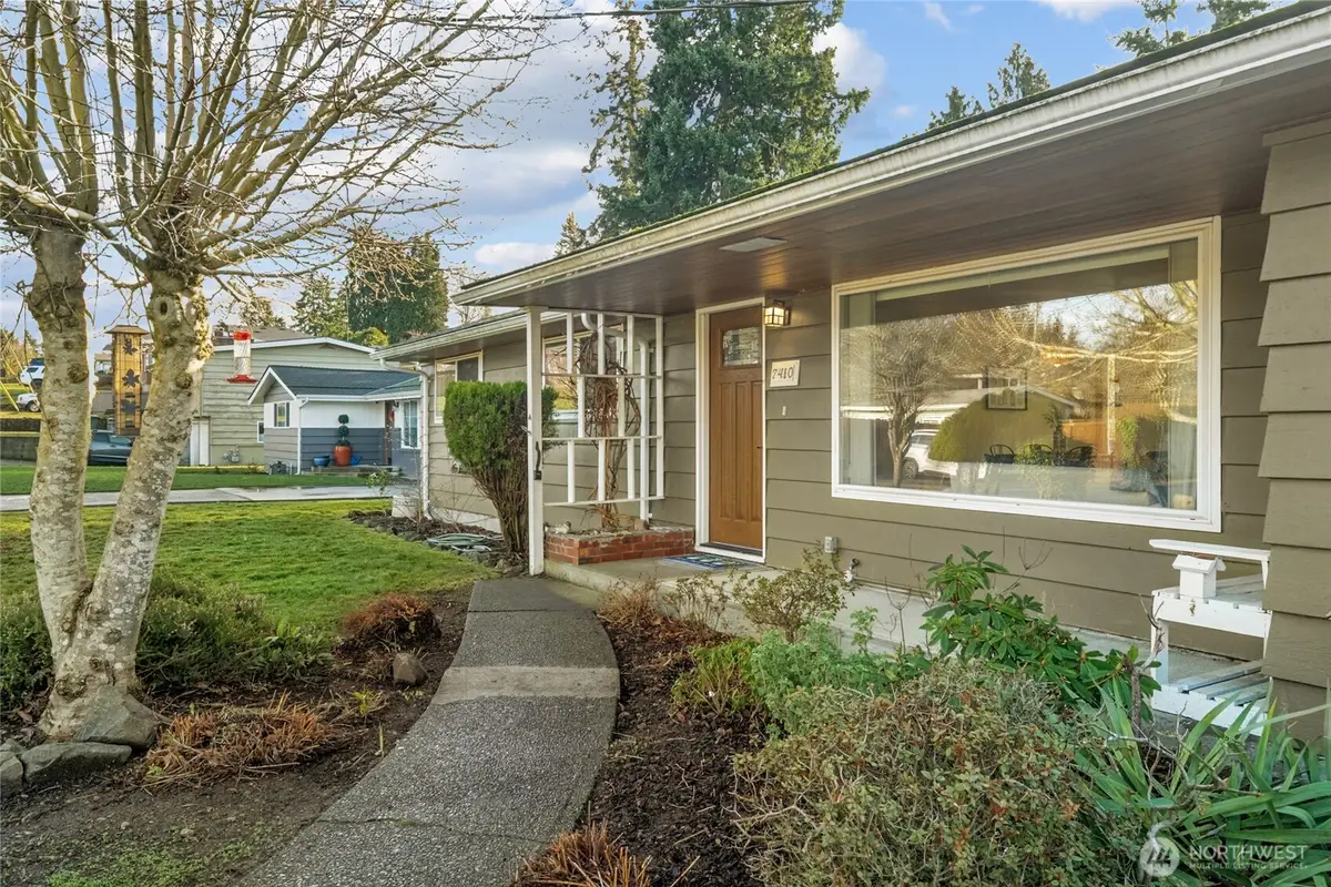 7410 22nd Street W, Tacoma, WA 98466 - Image #1