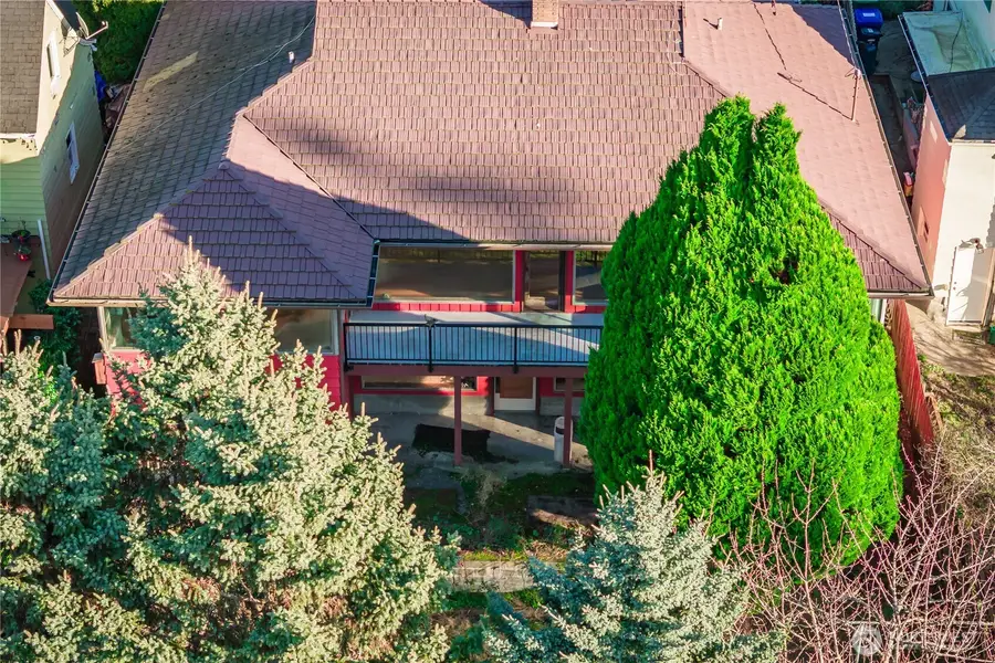 12009 Palatine Avenue N, Seattle, WA 98133 - Image #3