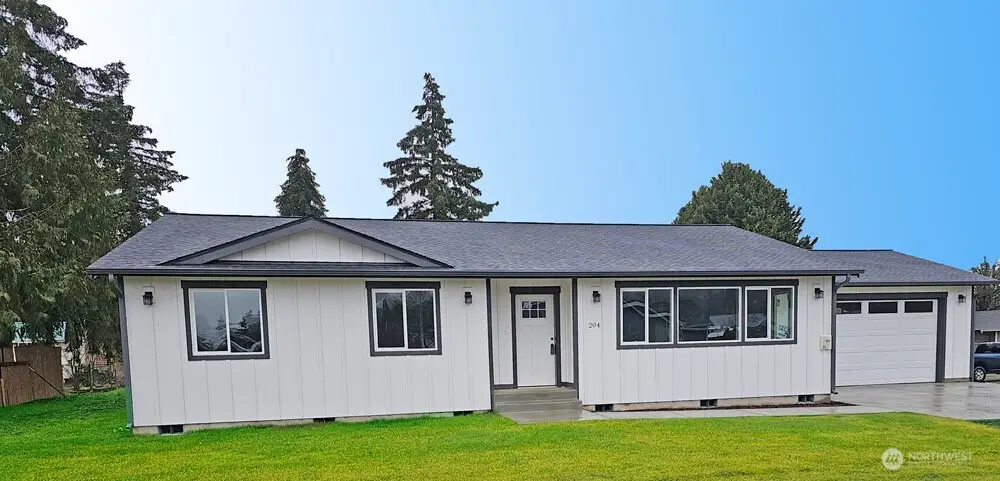 208 S 2nd Street, Oakville, WA 98568 - Image #1