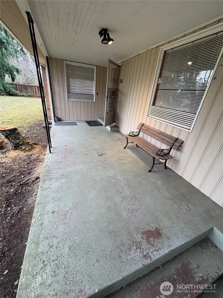 2001 NE 177th Street, Shoreline, WA 98155 - Image #2