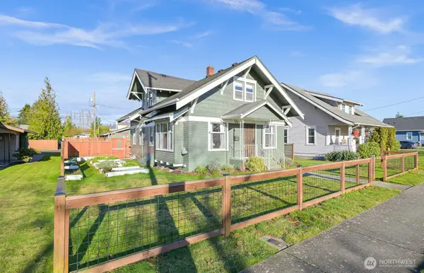 1006 Grover Street, Lynden, WA 98264