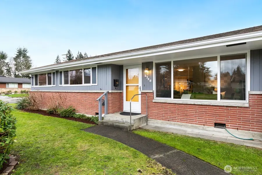 3735 NE 10th Lane, Renton, WA 98056 - Image #2