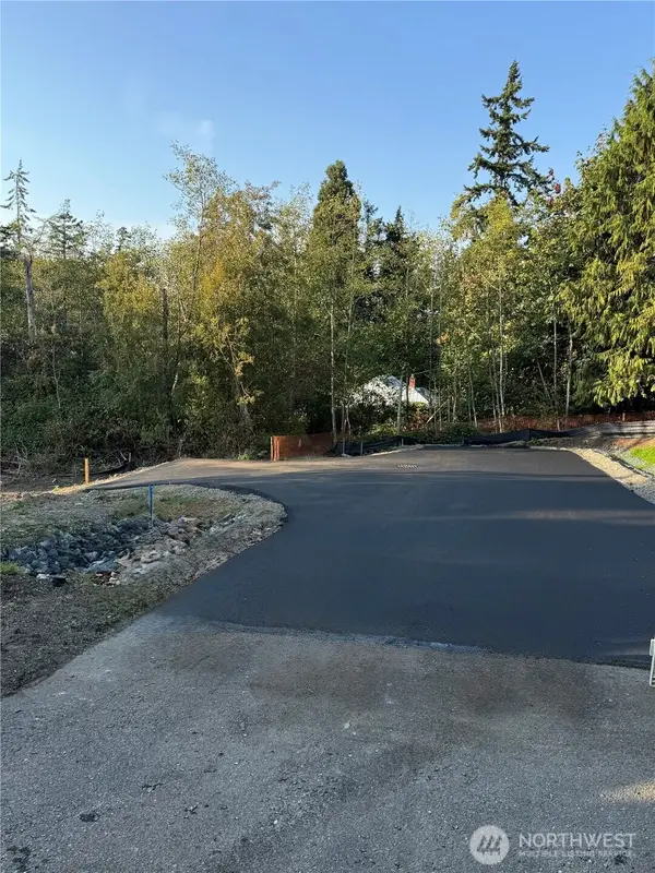 510 37th Street #3-4, Bellingham, WA 98229