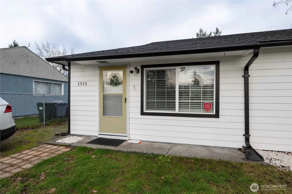 1315 118th Street S, Tacoma, WA 98444 - Image #1