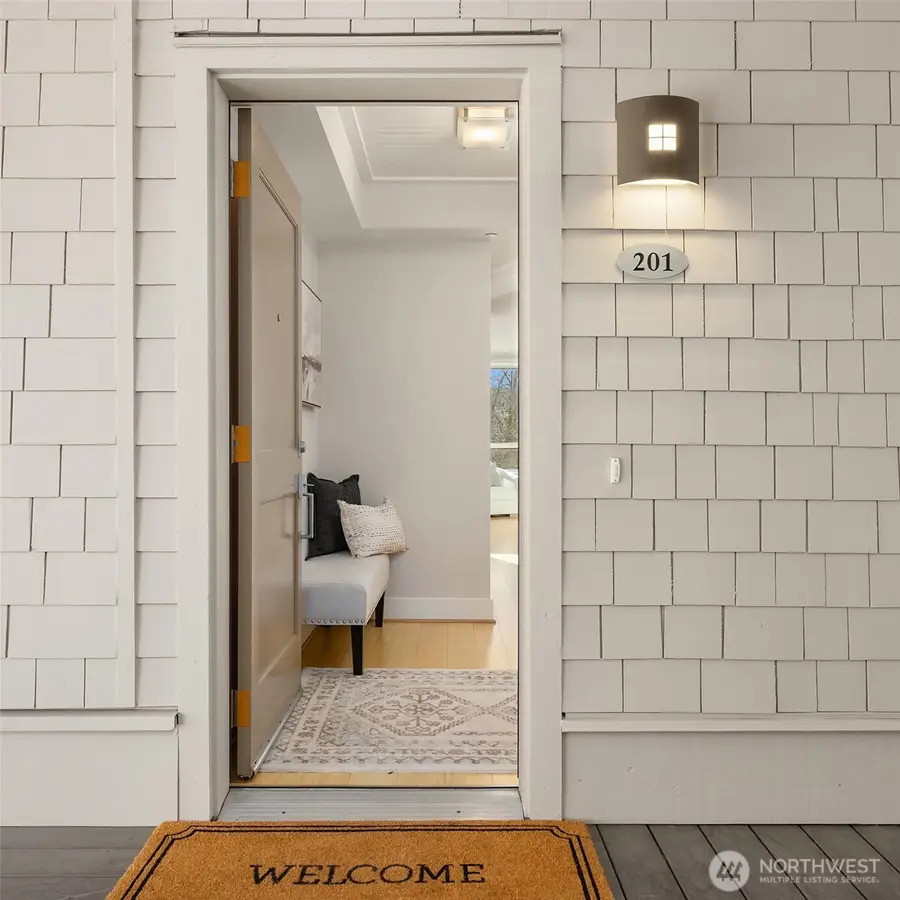 123 Bjune Drive #201, Bainbridge Island, WA 98110 - Image #2