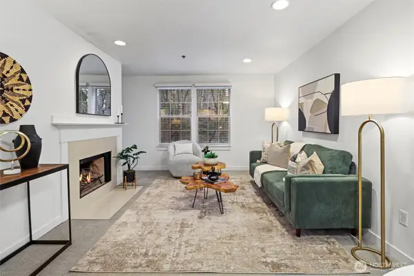 2740 118th Avenue Se #202, Bellevue, WA 98005