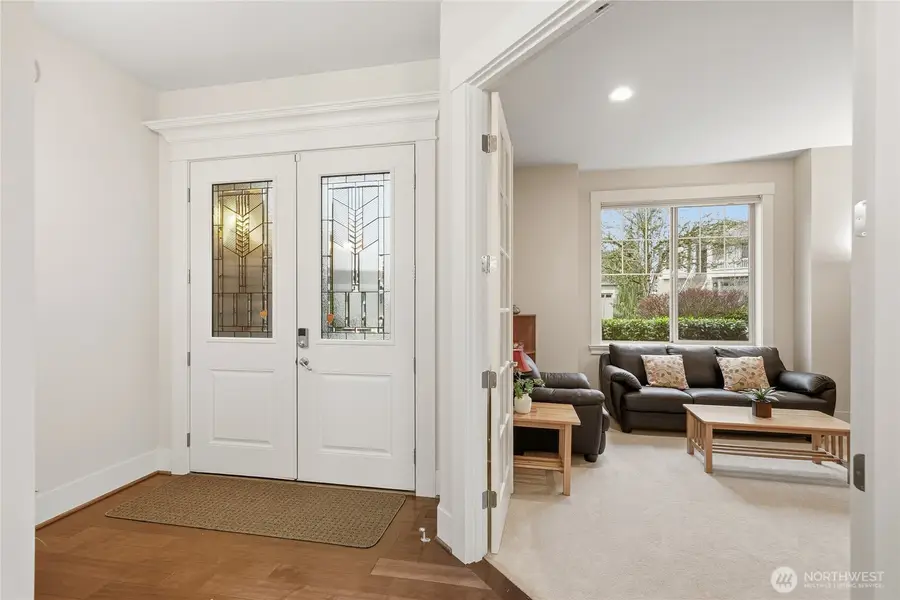 8828 129th Avenue Se, Newcastle, WA 98056 - Image #3