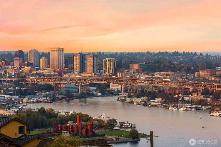 1918 5th Avenue N #B, Seattle, WA 98109 - #2