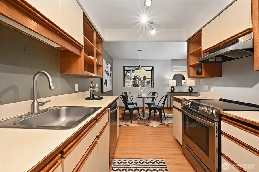 12300 33rd Ave Ne #204, Seattle, WA 98125 - Image #3