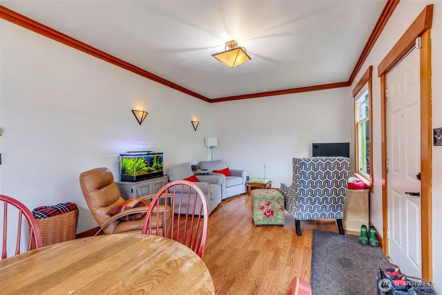 7779 10th Avenue Sw, Seattle, WA 98106 - Image #3