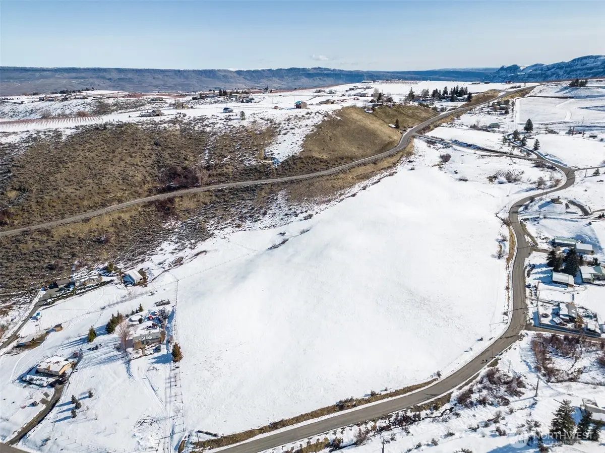 4 Wheeler Hill Road #4, Wenatchee, WA 98801 - Image #1