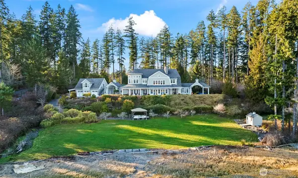 7104 E Grapeview Loop Road, Allyn, WA 98524