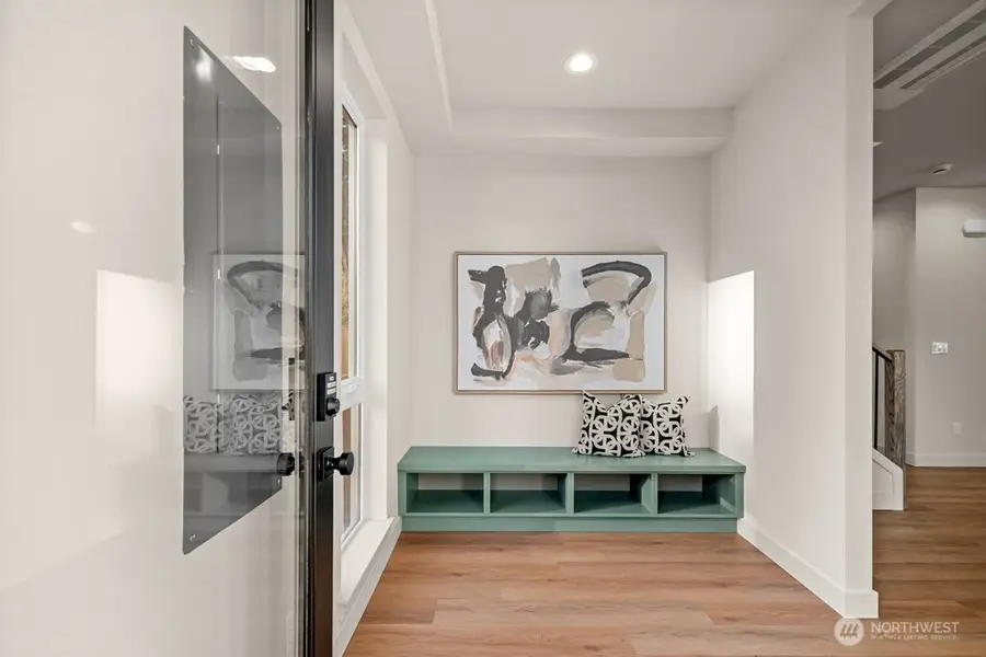 14027 1st Avenue Nw, Seattle, WA 98177 - Image #2