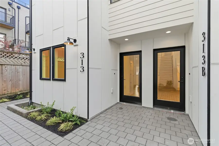 313 17th Avenue E, Seattle, WA 98112 - Image #2