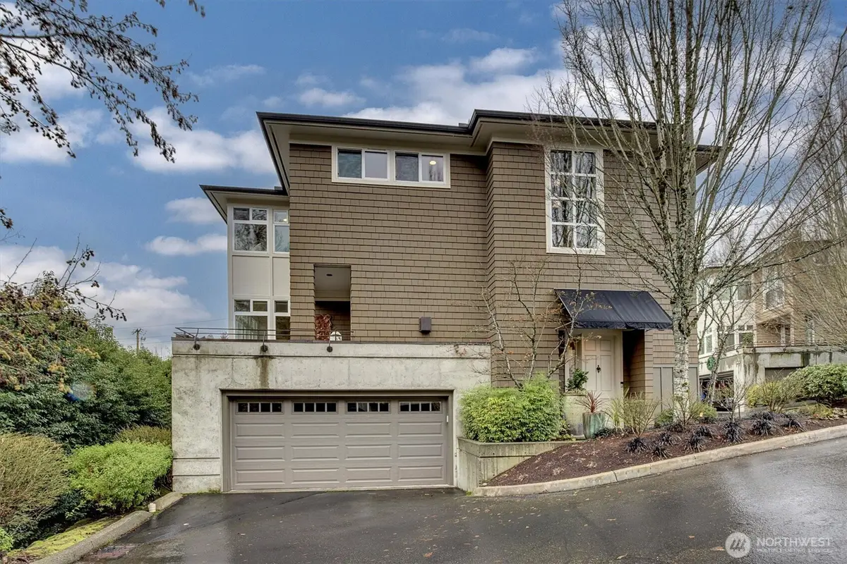 8627 112th Lane Ne, Kirkland, WA 98033 - Image #1