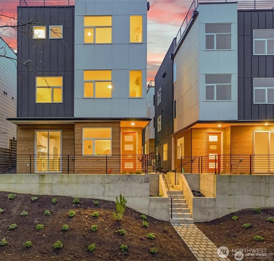 910 15th Avenue, Seattle, WA 98122 - Image #2