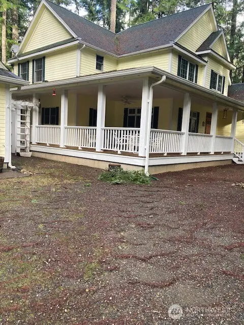 950 N Potlatch Drive, Hoodsport, WA 98548 - Image #2