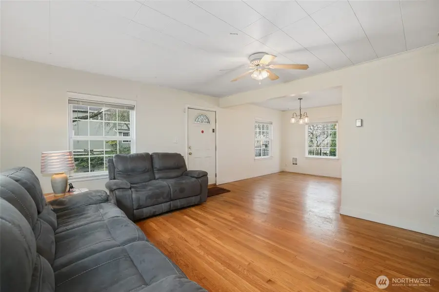 1005 S Alder Street, Tacoma, WA 98405 - Image #3